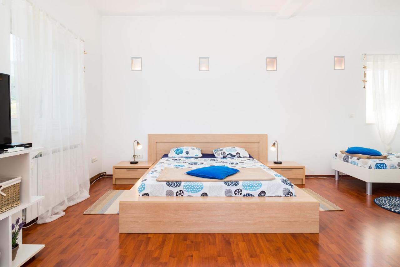 Apartment Bagatin โปดสตรานา ภายนอก รูปภาพ