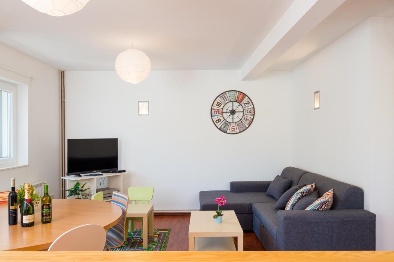 Apartment Bagatin โปดสตรานา ภายนอก รูปภาพ